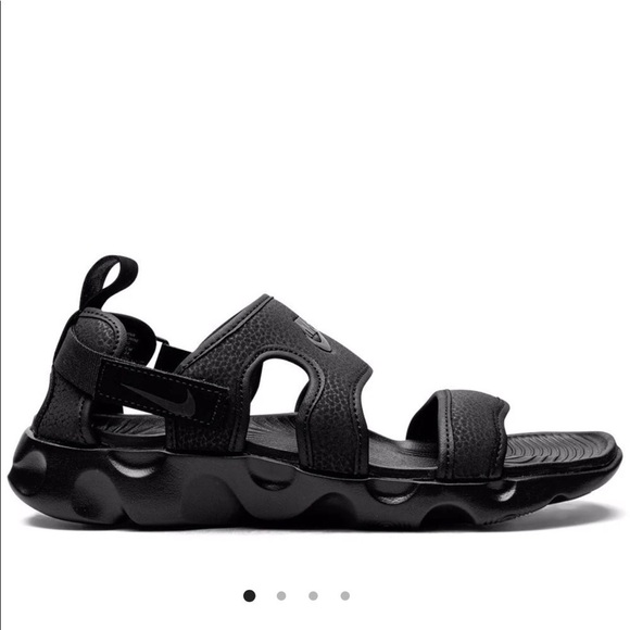 Nike Owaysis sandals "Triple Black" - Picture 1 of 8